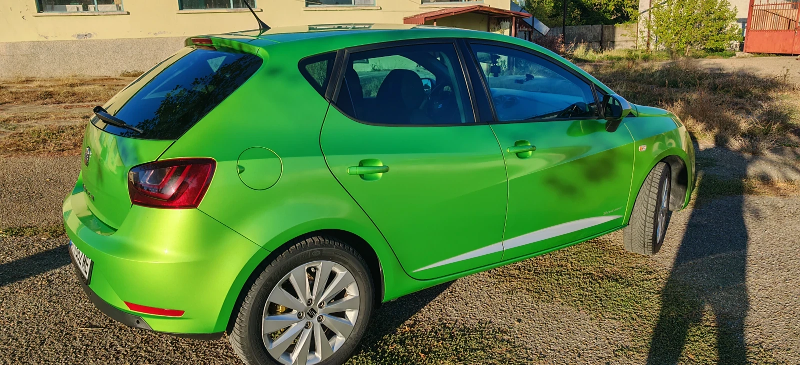 Seat Ibiza СТ хечбек - изображение 7