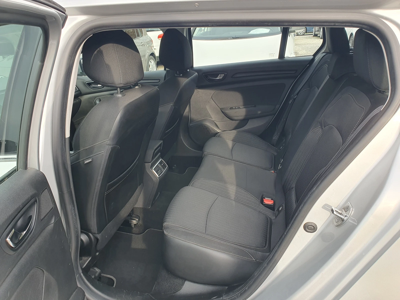 Renault Megane 1.5/110 | Mobile.bg   11