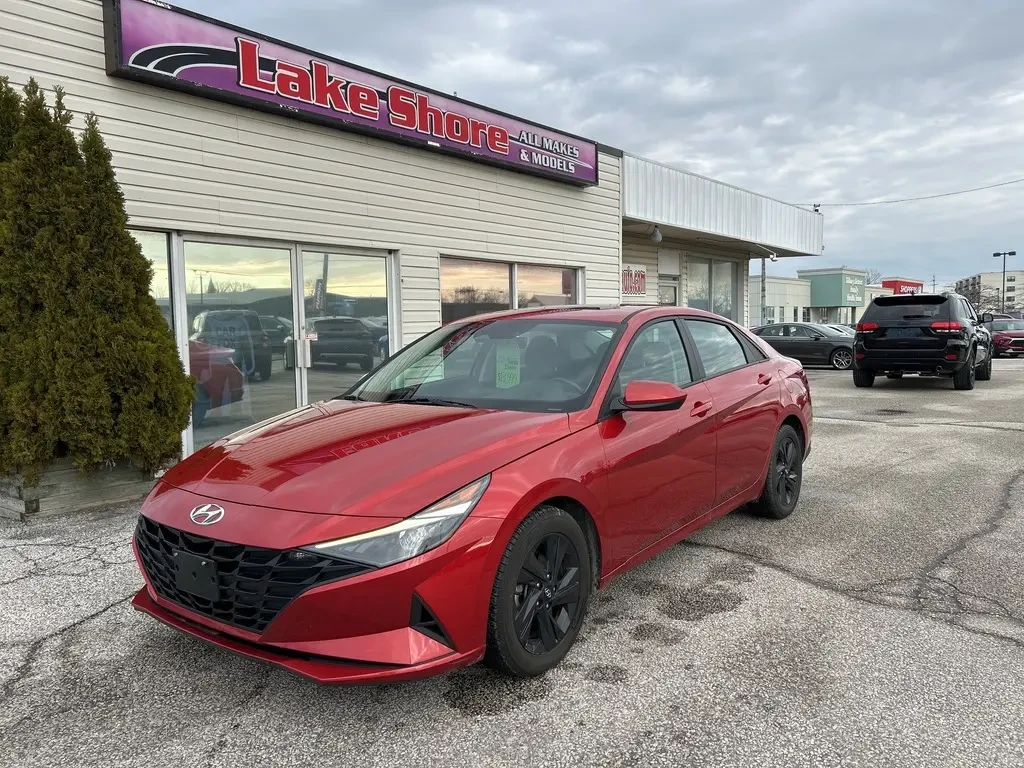 Hyundai Elantra Preferred* Preferred IVT w/Sun & Tech Package - изображение 3