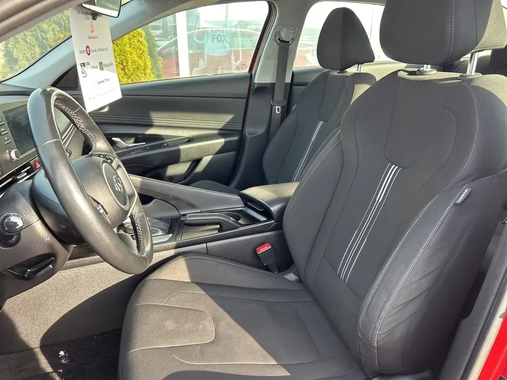 Hyundai Elantra Preferred* Preferred IVT w/Sun & Tech Package - изображение 7