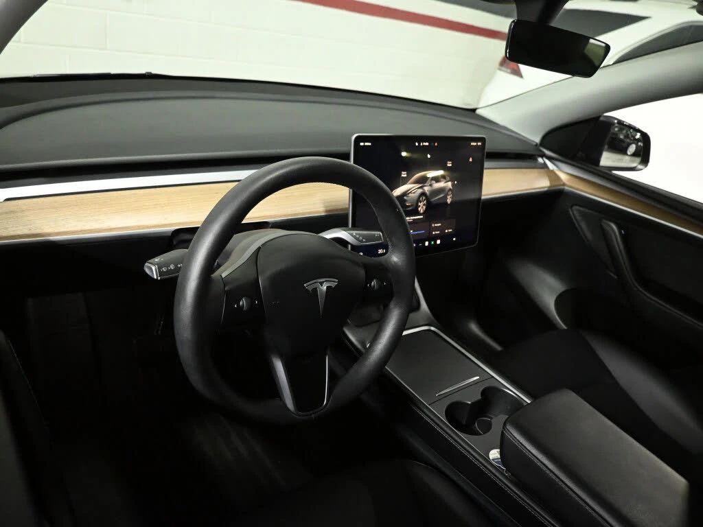 Tesla Model Y RWD* АвтоКредит* (ЦЕНА ДО БГ) - изображение 8