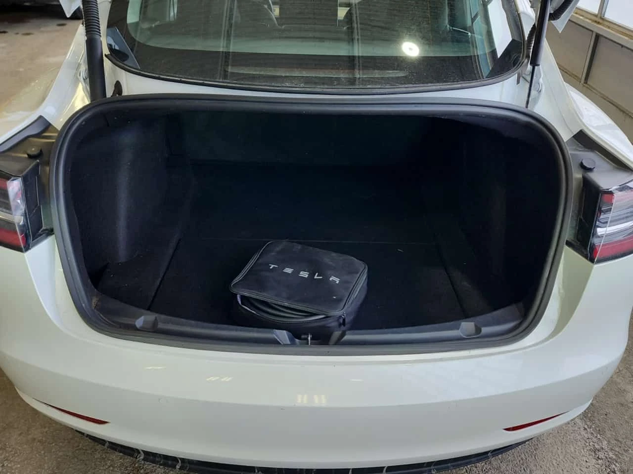 Tesla Model 3 STANDARD RANGE PLUS /CARFAX/Подгрев/Пано, снимка 13 - Автомобили и джипове - 53774848