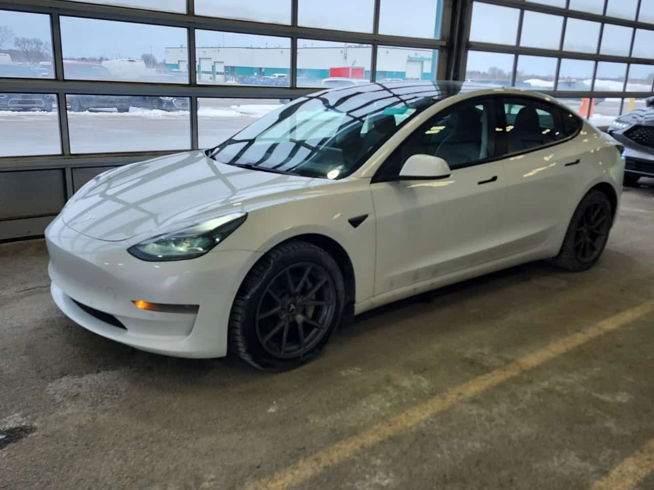 Tesla Model 3 STANDARD RANGE PLUS /CARFAX/Подгрев/Пано, снимка 2 - Автомобили и джипове - 53774848