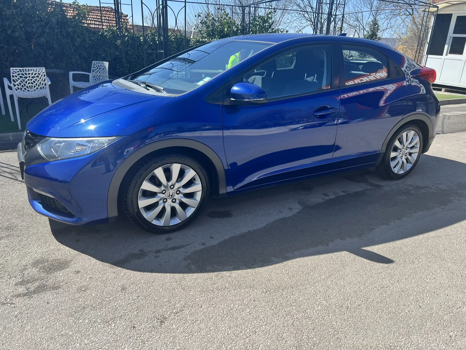 Honda Civic 1.8 i-VTEC Sport, Камера | Michelin 2025, Обслуж, снимка 2 - Автомобили и джипове - 53870206