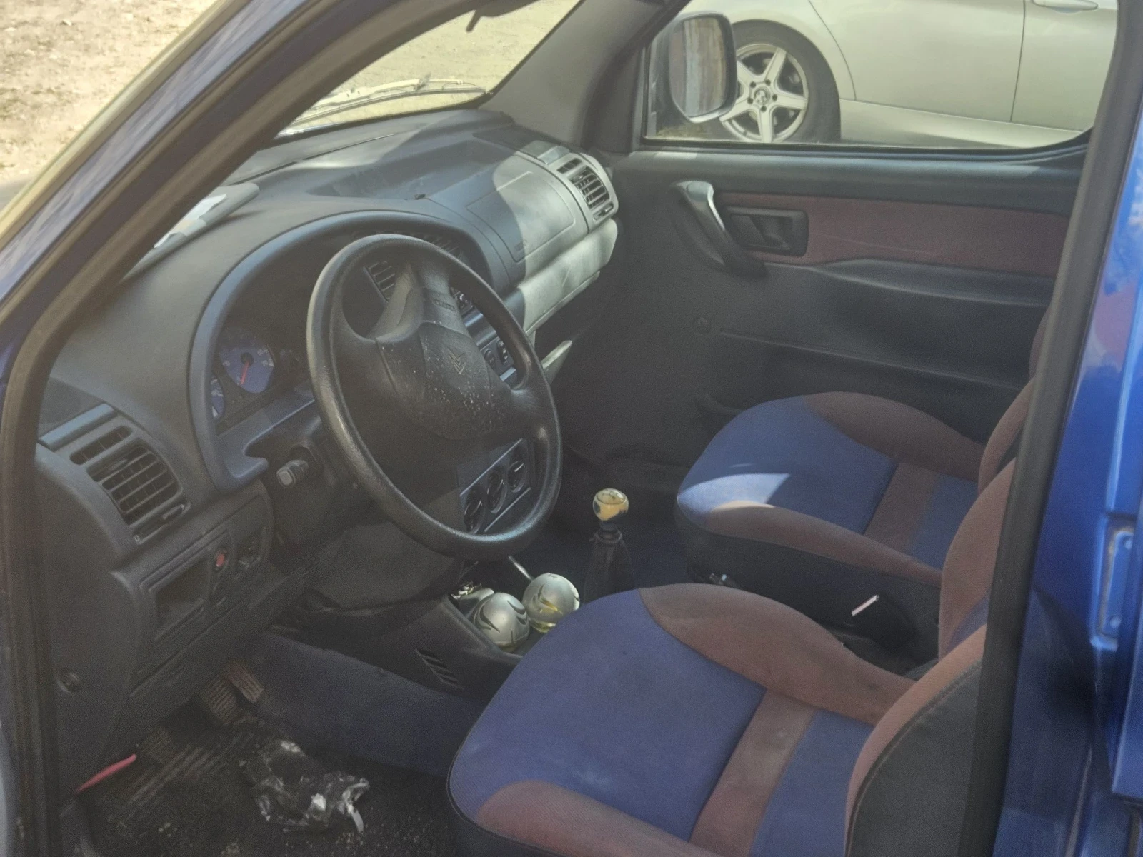 Citroen Berlingo 1.8, снимка 4 - Автомобили и джипове - 53880554