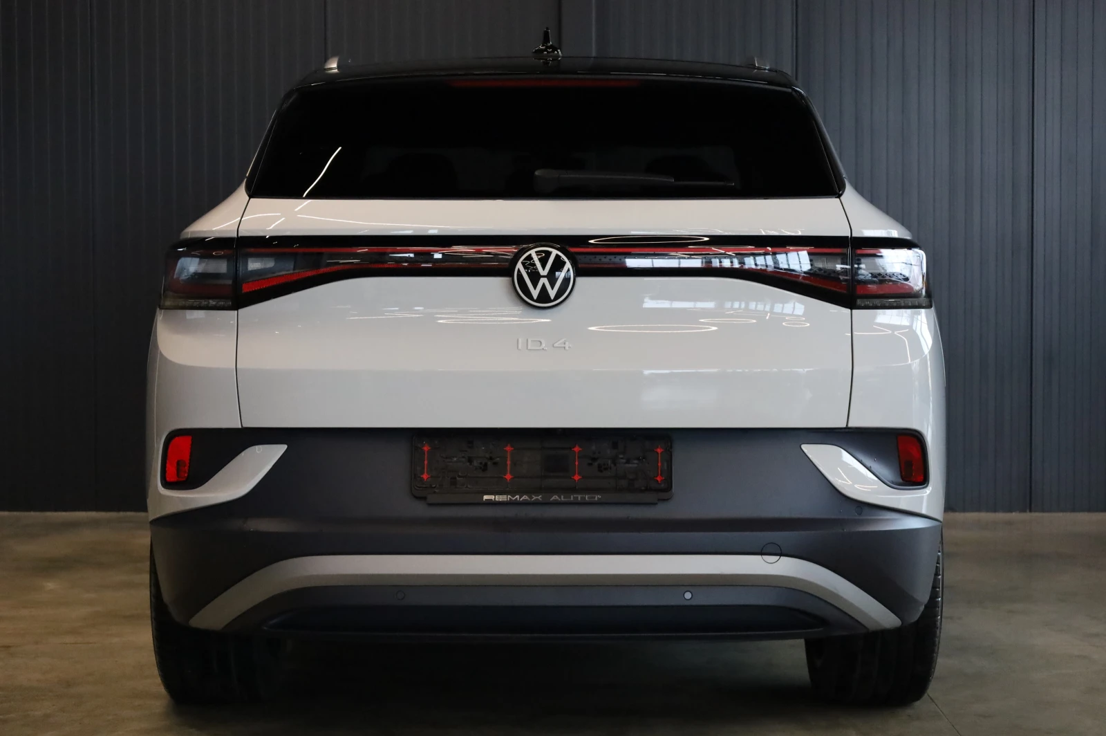 VW ID.4 1-ST EDITION* LED LIGHTS* NAVI* !!!, снимка 7 - Автомобили и джипове - 54078340