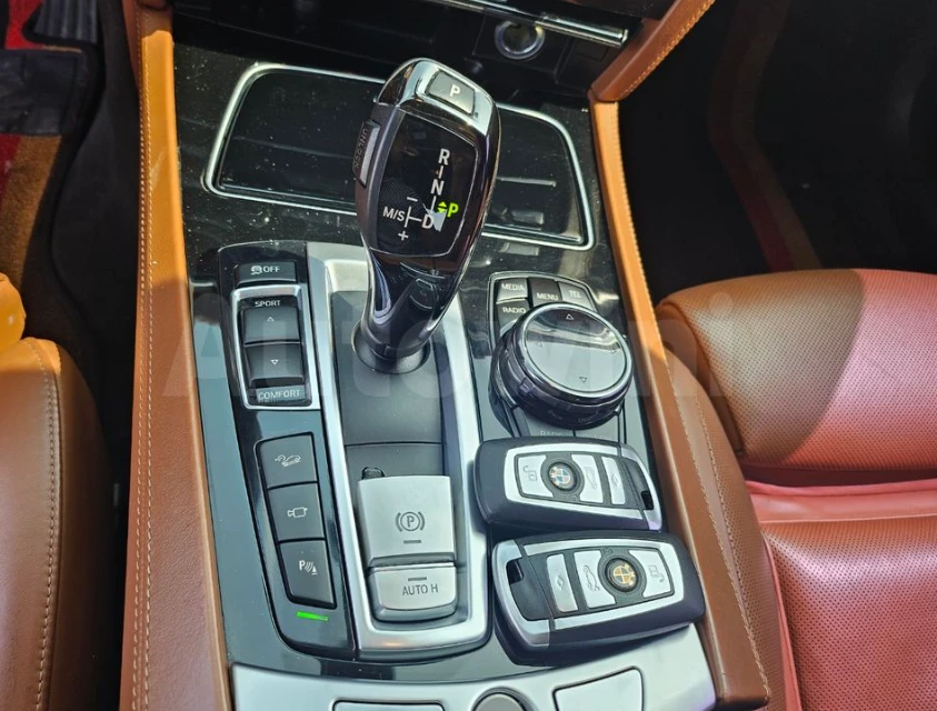BMW 730 Individual 2015, снимка 3 - Автомобили и джипове - 54396037