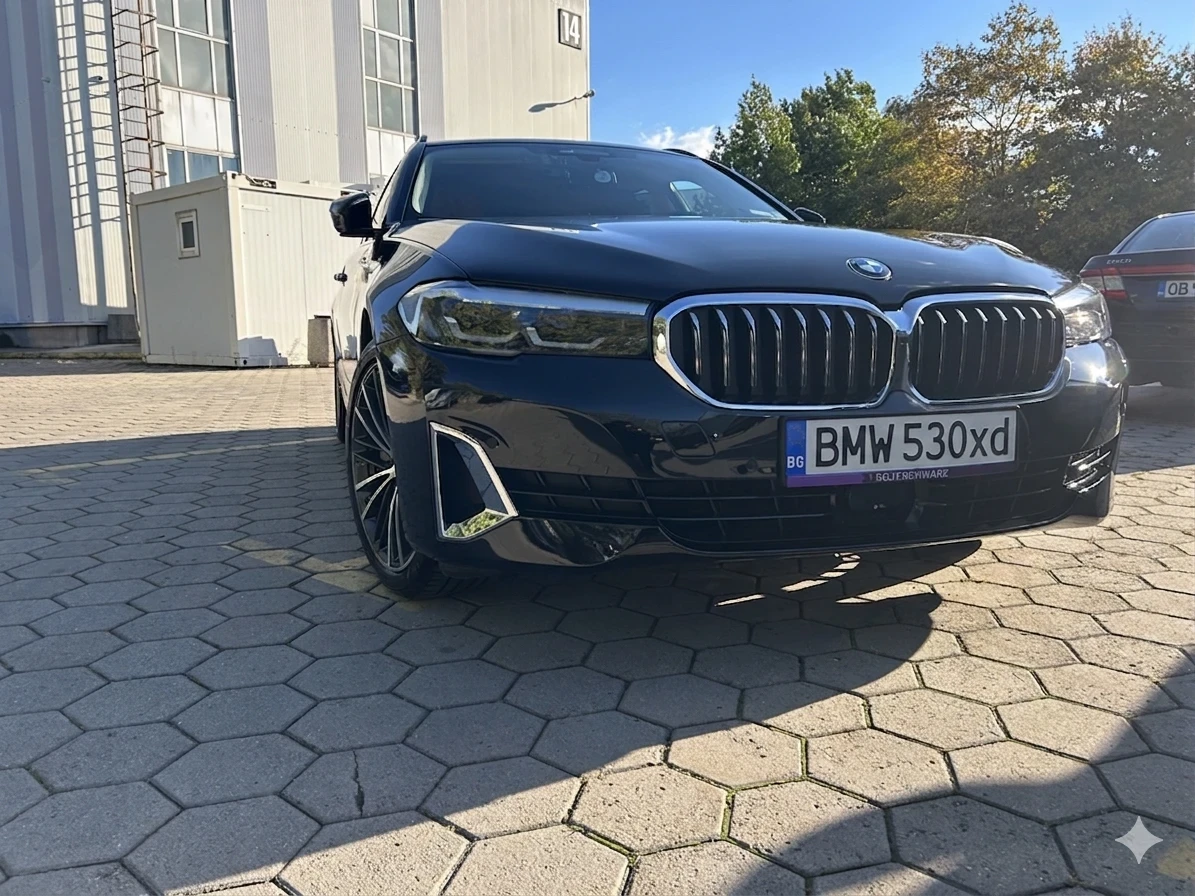 BMW 530 d xDrive Touring Facelift Luxury Line, снимка 3 - Автомобили и джипове - 54716925