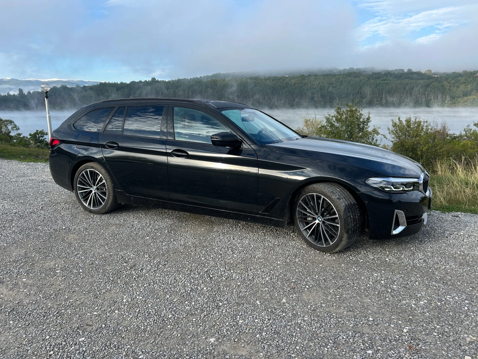 BMW 530 d xDrive ЛИЗИНГ/ГАРАНЦИОННА Facelift Luxury Line, снимка 5 - Автомобили и джипове - 55336184
