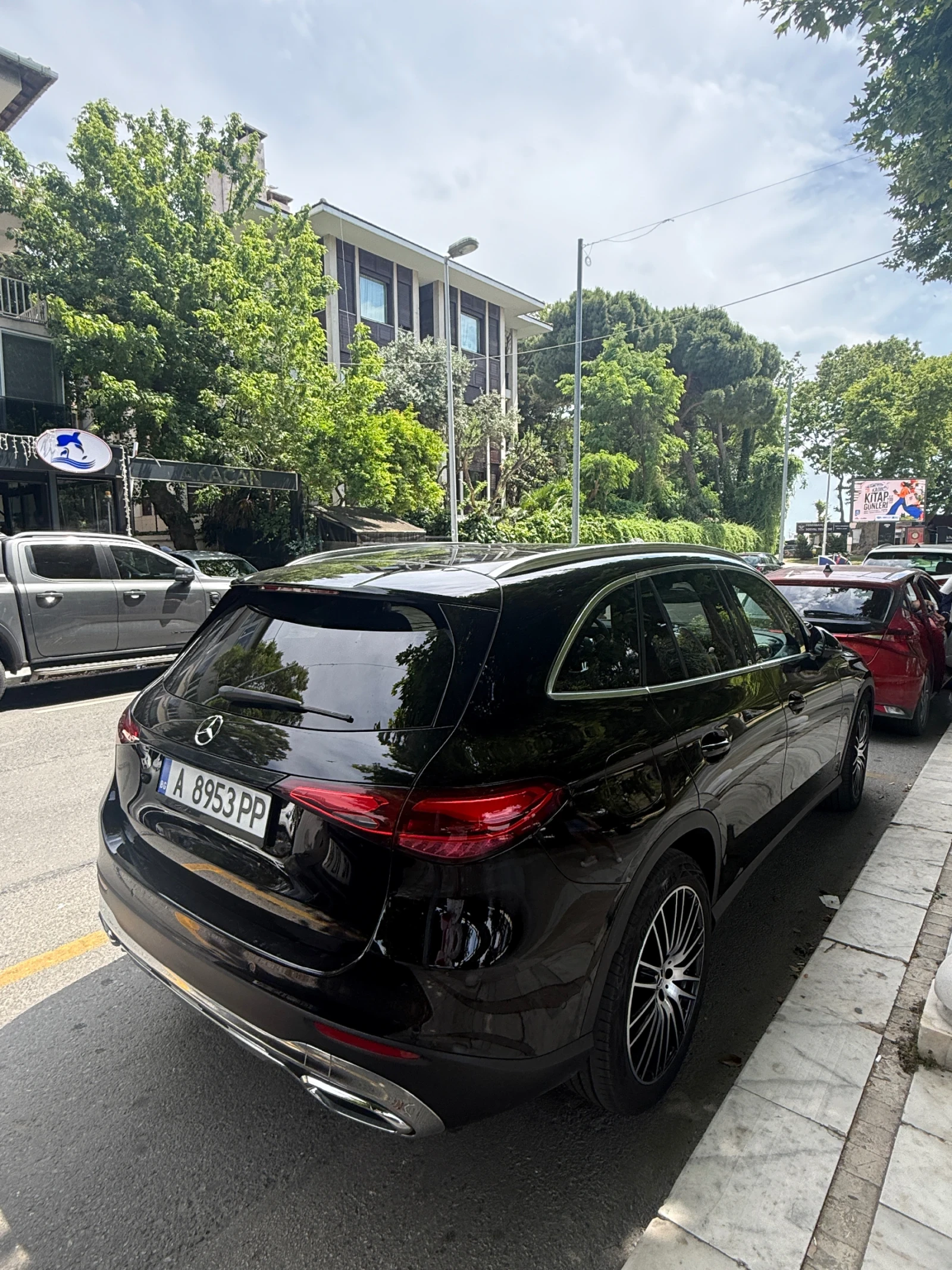 Mercedes-Benz GLC 200, снимка 2 - Автомобили и джипове - 54948547