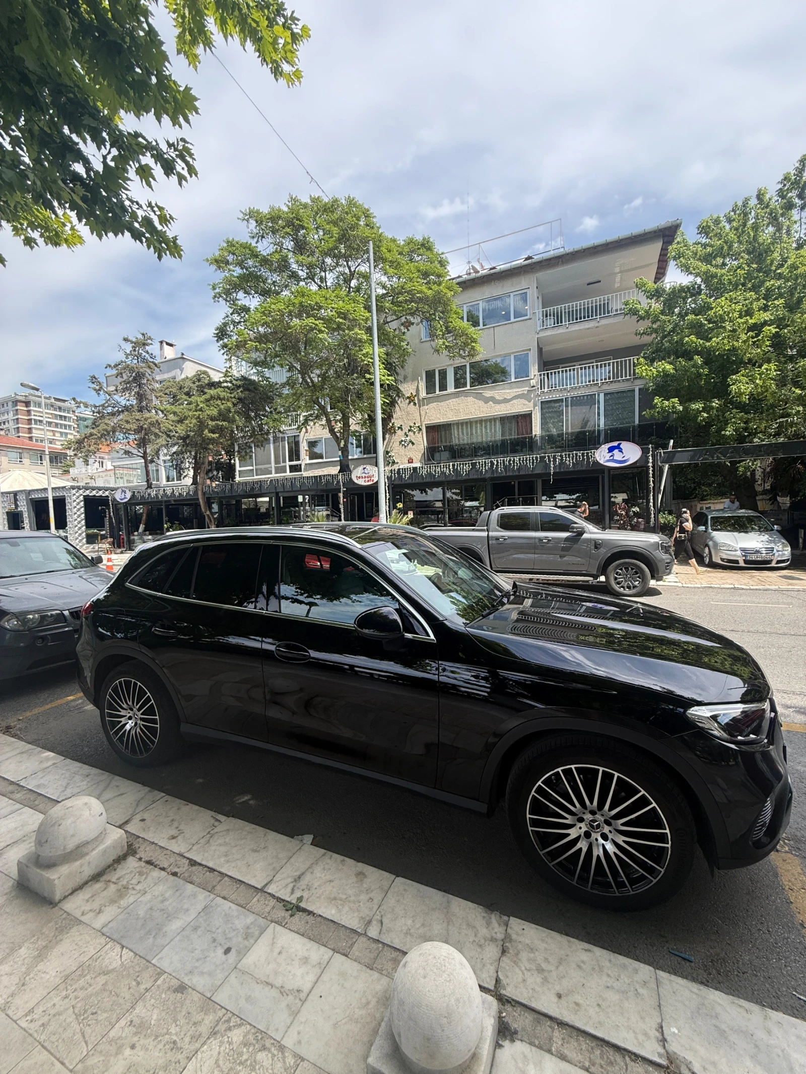 Mercedes-Benz GLC 200, снимка 4 - Автомобили и джипове - 54948547