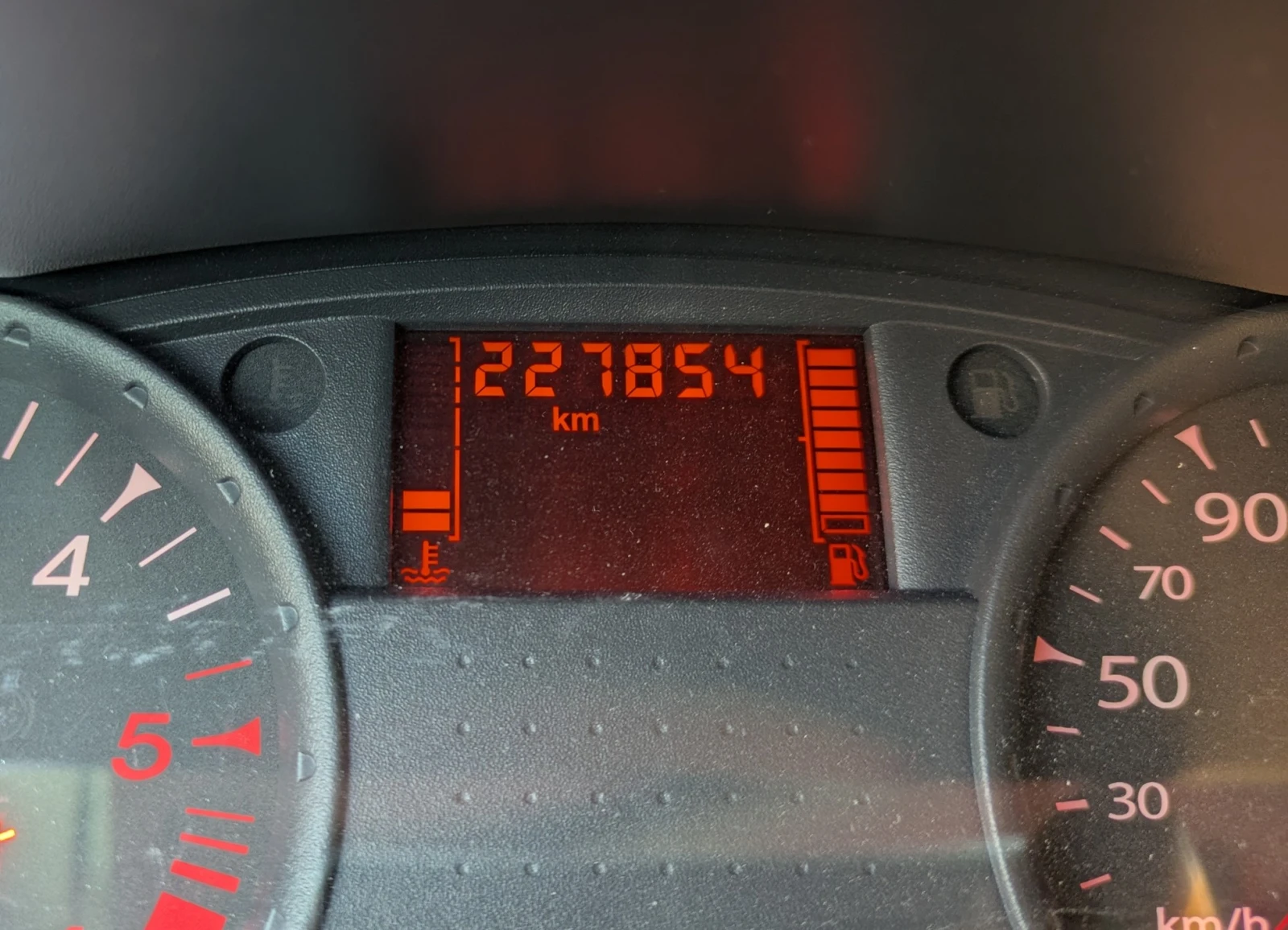 Renault Clio, снимка 11 - Автомобили и джипове - 54974893