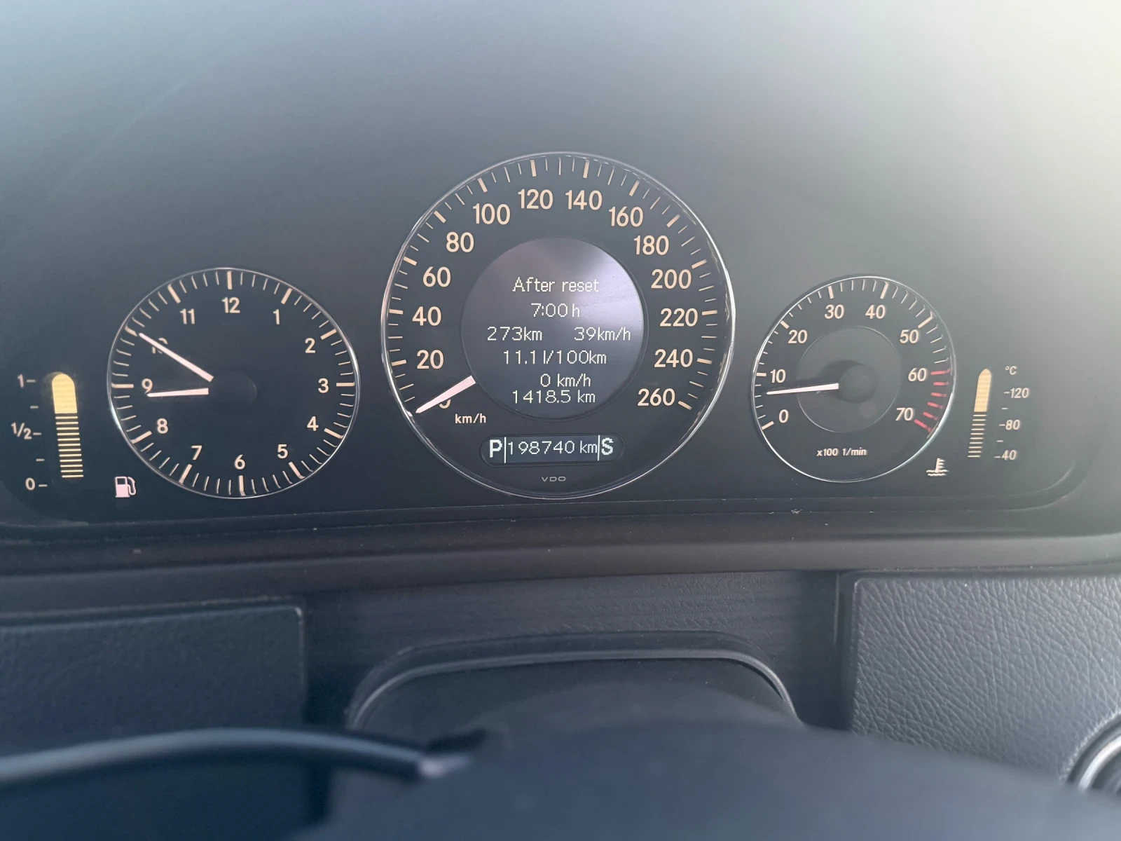 Mercedes-Benz CLK CLK320 Sport, снимка 10 - Автомобили и джипове - 55081660