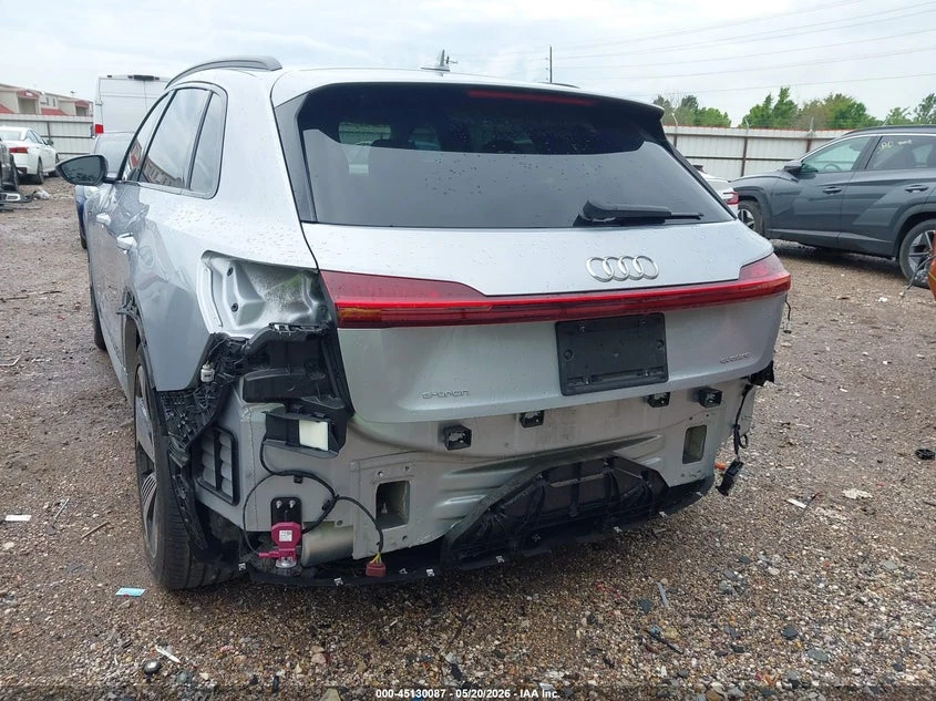 Audi E-Tron Premium Quattro, снимка 6 - Автомобили и джипове - 55240888