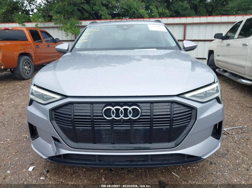 Audi E-Tron Premium Quattro, снимка 13 - Автомобили и джипове - 55240888