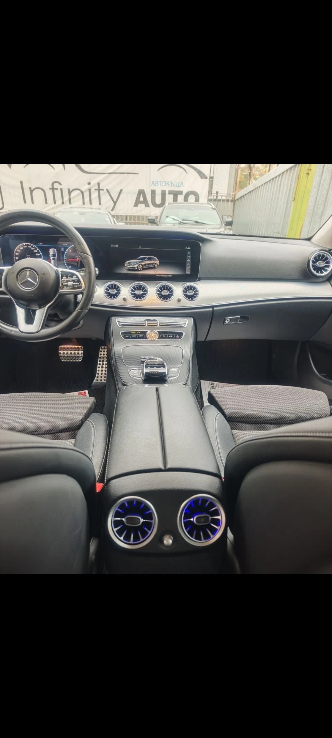 Mercedes-Benz E 220 AMG, ДИГИТАЛ, АМБИЕНТ, КАМЕРА, ПОДГРЕВ, ФУЛ , снимка 9 - Автомобили и джипове - 55480312