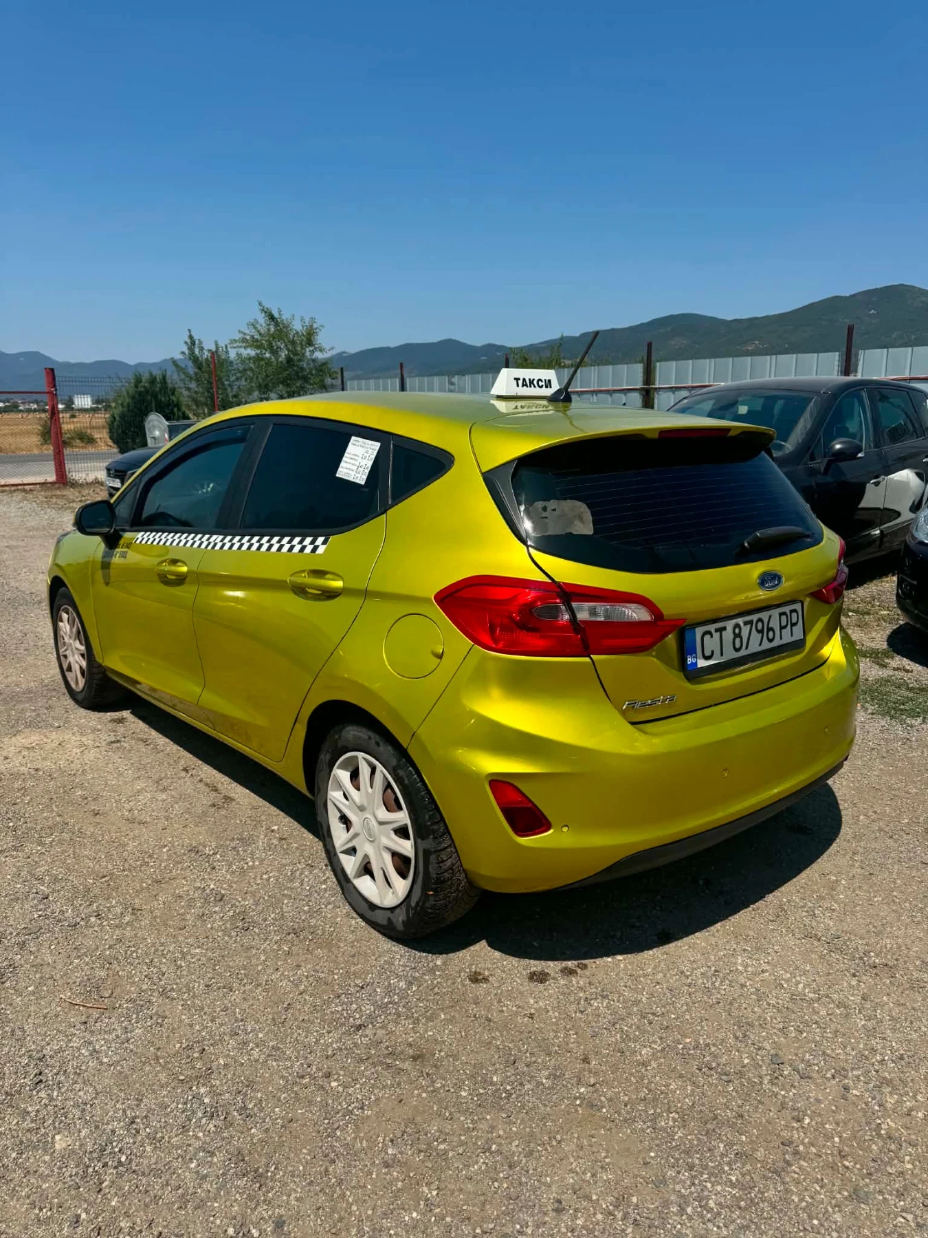 Ford Fiesta 1.0 Turbo, снимка 2 - Автомобили и джипове - 55704602