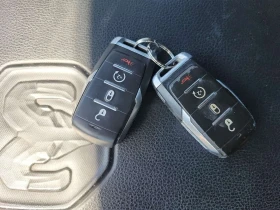 Dodge RAM 1500 SPORT/CARFAX/2 Ключа/Подгрев/Нави/5.7 Хеми, снимка 8
