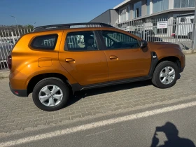 Dacia Duster 1.6 i GAZ, снимка 4
