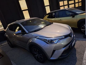 Toyota C-HR 1.8 HYBRID LOUNGE ГАРАНЦИОННА, снимка 12