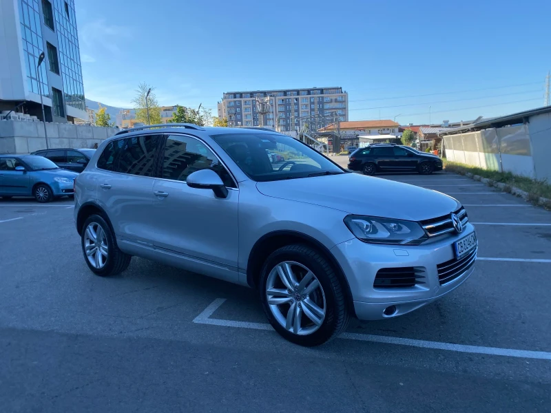 VW Touareg, снимка 5 - Автомобили и джипове - 47609785