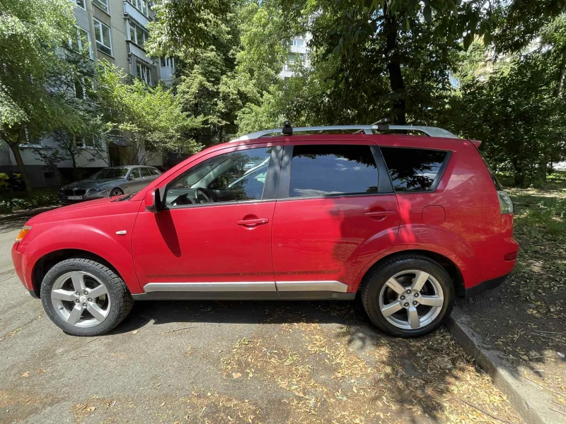 Mitsubishi Outlander, снимка 3 - Автомобили и джипове - 50992787
