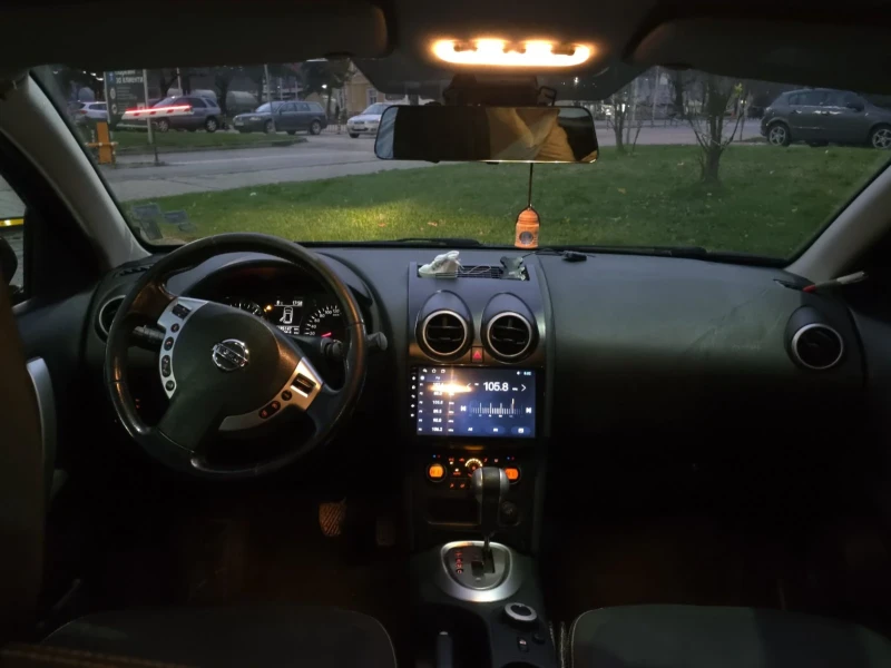 Nissan Qashqai, снимка 4 - Автомобили и джипове - 52596086