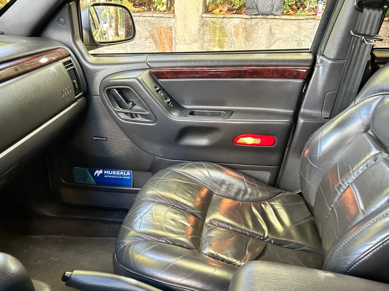 Jeep Grand cherokee 4.0 Limited , снимка 12 - Автомобили и джипове - 52722250