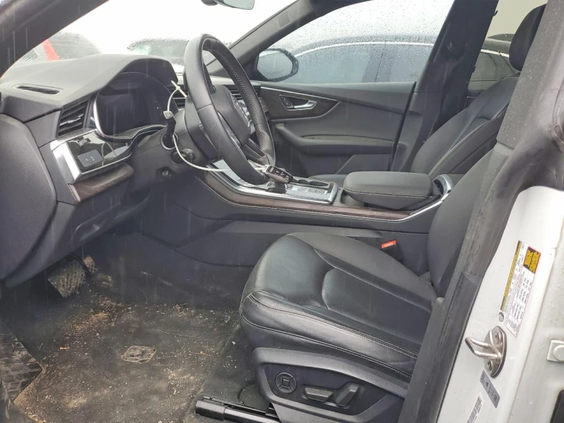 Audi Q8 PREMIUM PLUS* Bang & Olufsen 3D* 360* Амбиент* , снимка 7 - Автомобили и джипове - 53190418