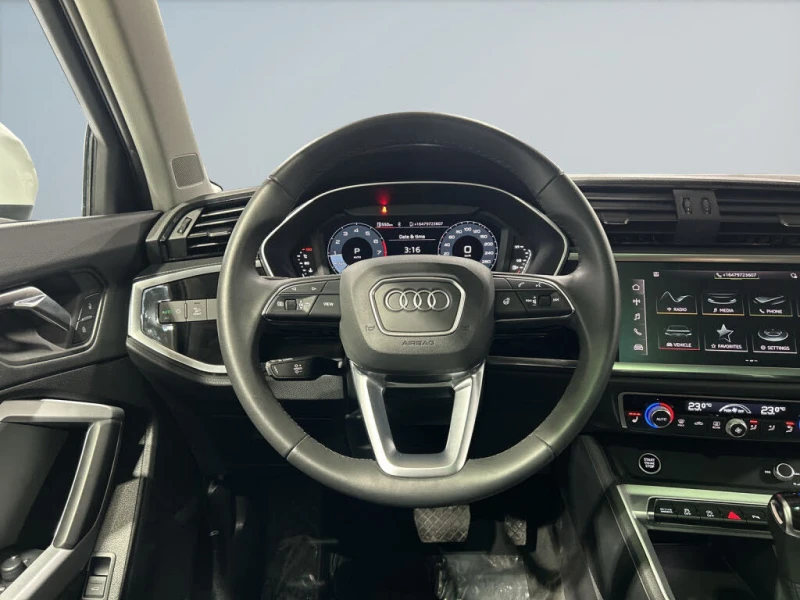 Audi Q3 Q3 quattro 40 TFSI* АвтоКредит* (Цена до БГ) , снимка 8 - Автомобили и джипове - 53376446