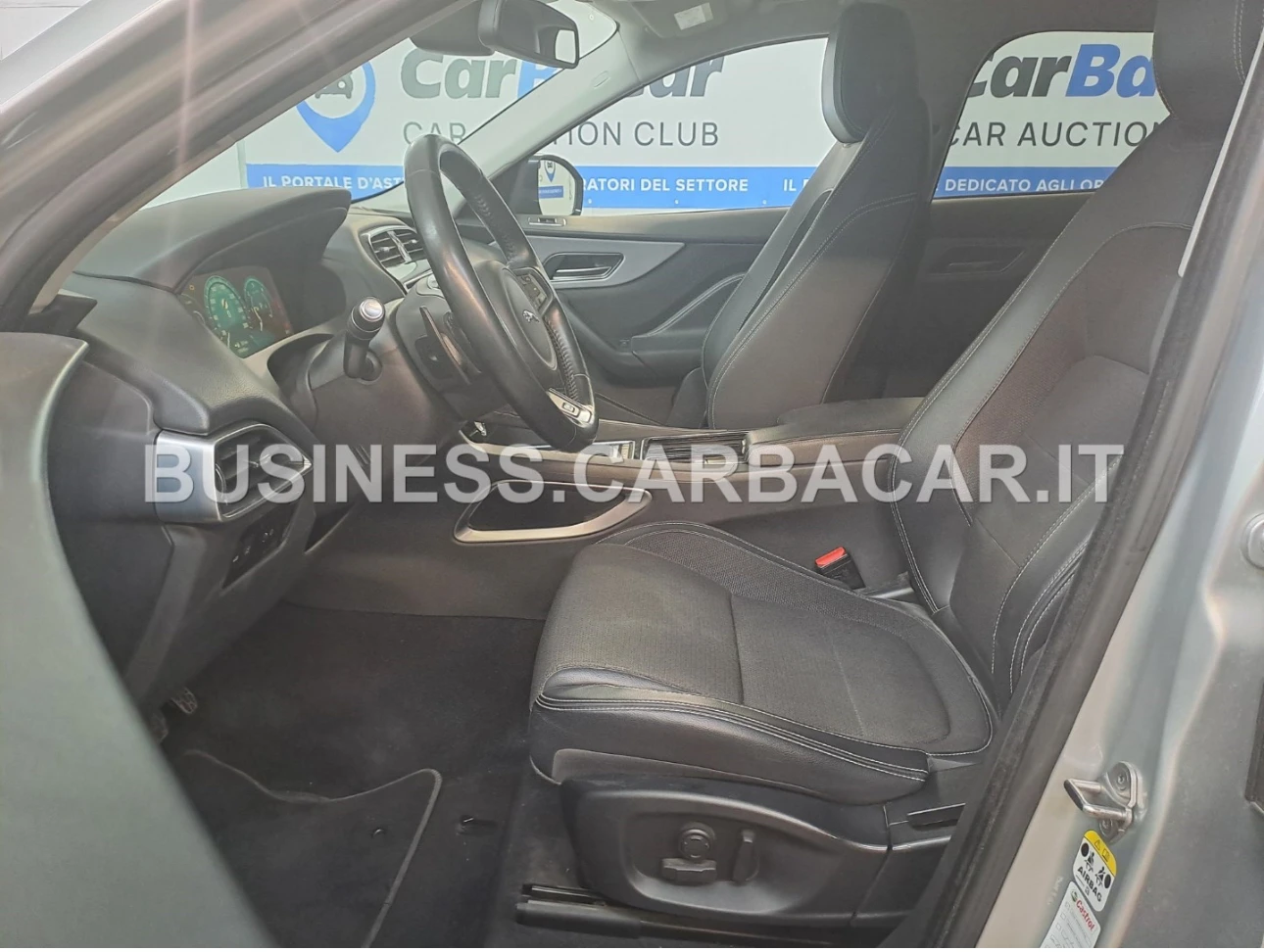 Jaguar F-PACE R-SPORT - изображение 8