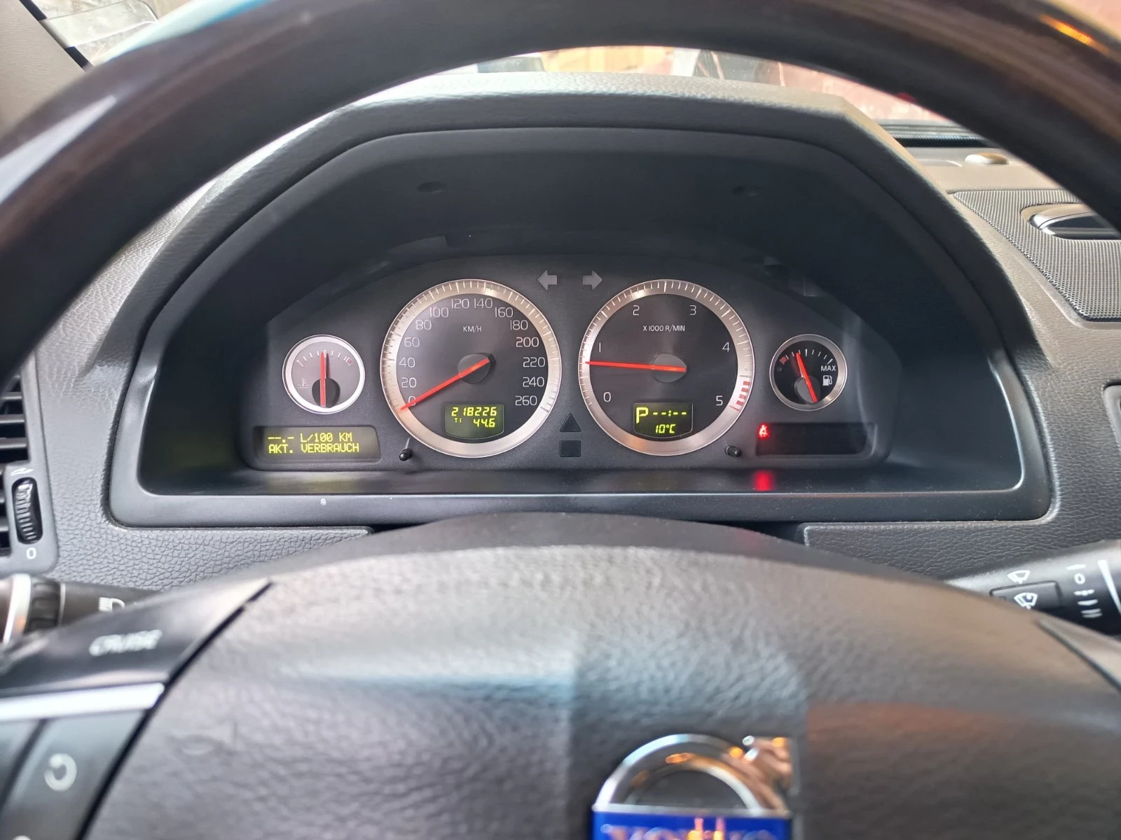 Volvo Xc90 2.4 D5 - изображение 3