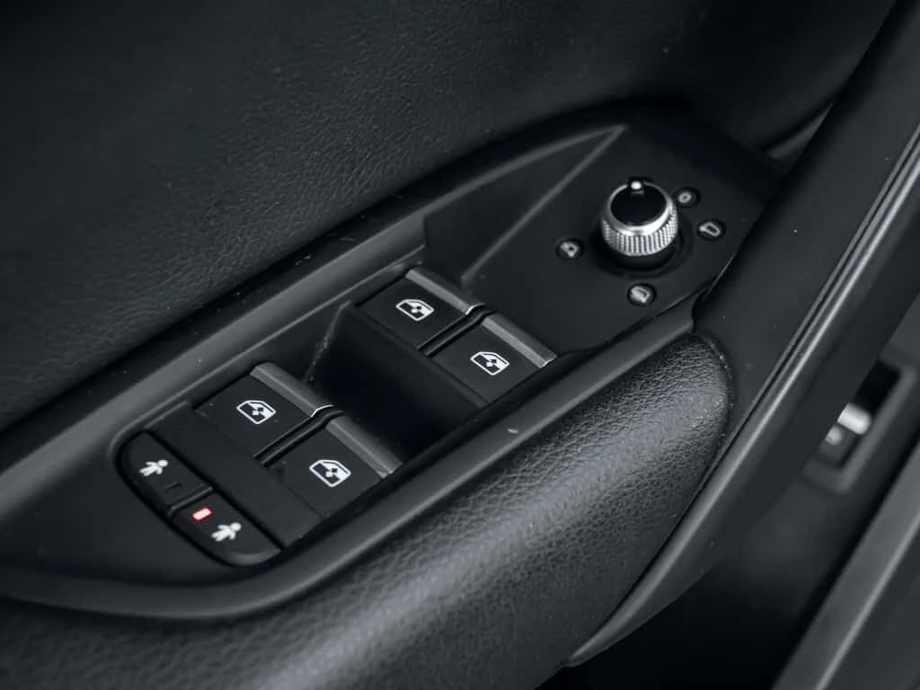 Audi Q5 * PROGRESSIV| 45 TFSI | NAV| PANOROOF| LOADED| PRI - изображение 7