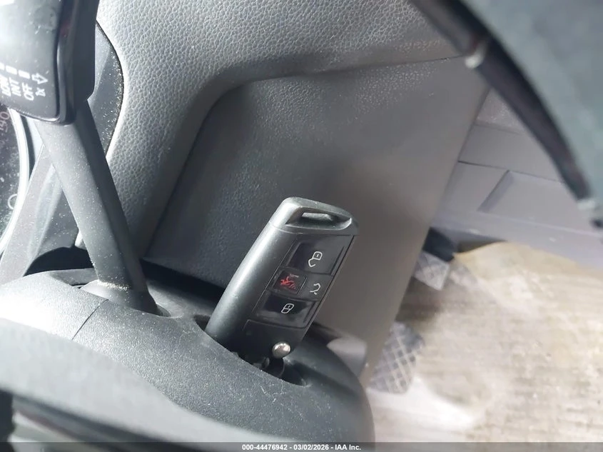 VW Tiguan 2.0l Volkswagen 2.0T S, снимка 11 - Автомобили и джипове - 53826218