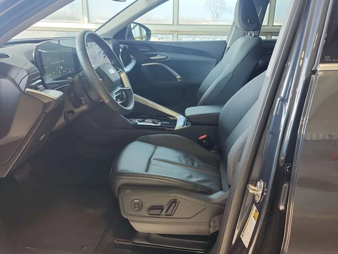 Audi Q5 PROGRESSIV| HUD| 360| PANO| CARFAX , снимка 8 - Автомобили и джипове - 53972314