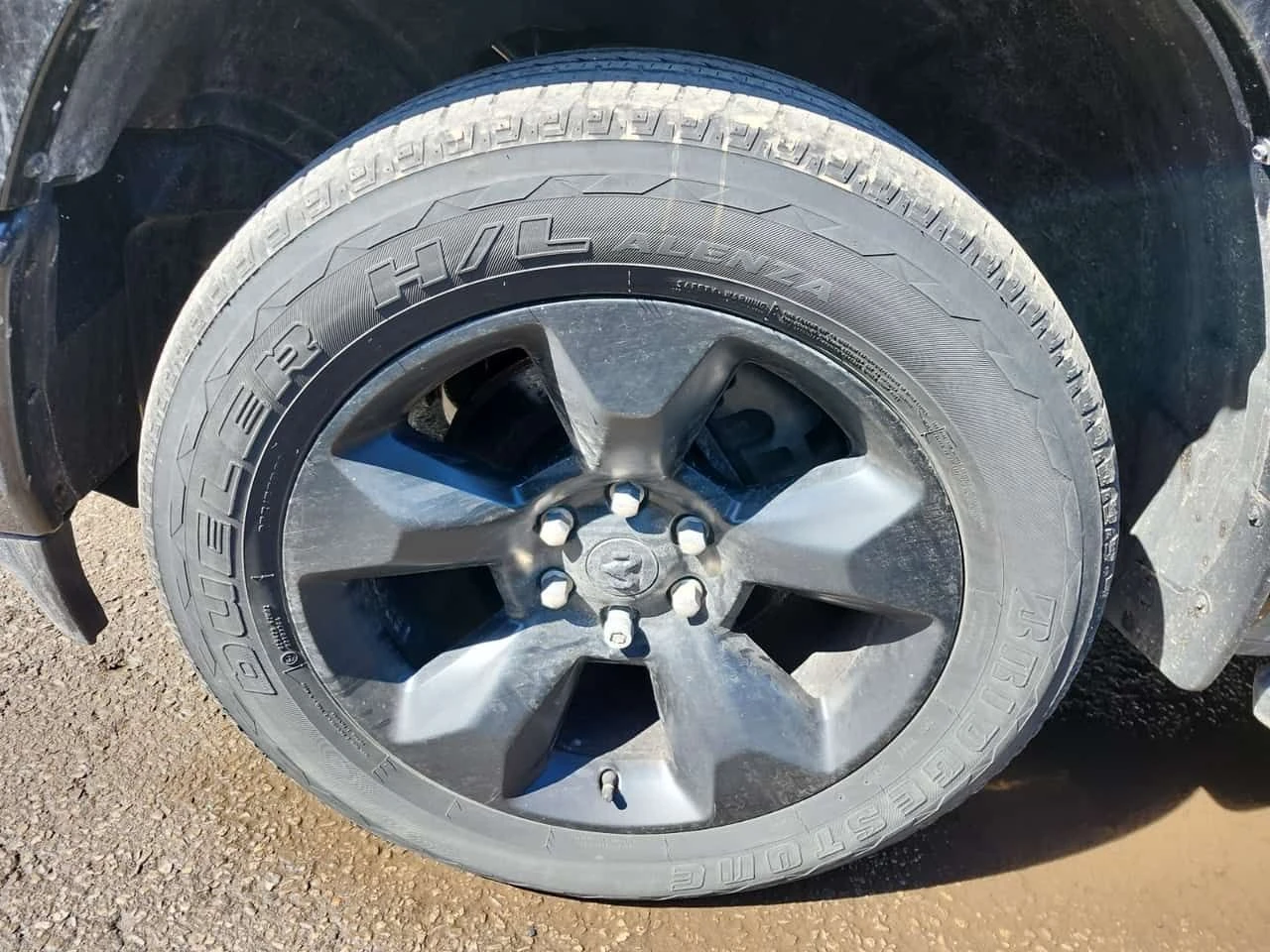 Dodge RAM 1500 SPORT/CARFAX/2 Ключа/Подгрев/Нави/5.7 Хеми, снимка 17 - Автомобили и джипове - 54034308