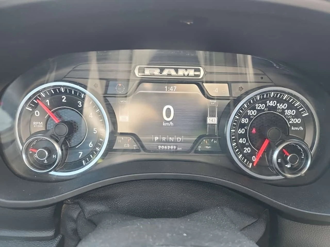 Dodge RAM 1500 SPORT/CARFAX/2 Ключа/Подгрев/Нави/5.7 Хеми, снимка 9 - Автомобили и джипове - 54034308