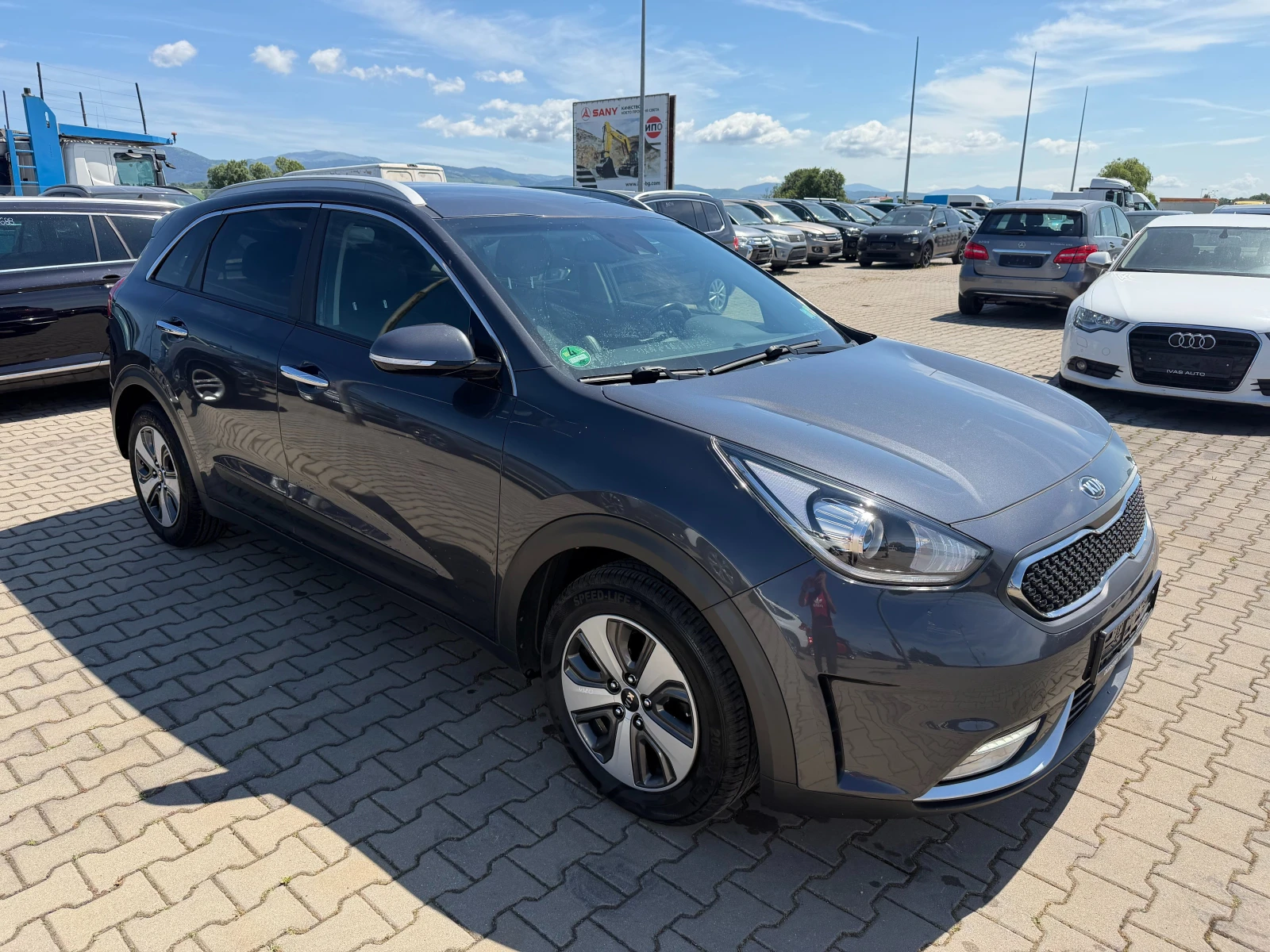 Kia Niro 1.6Hybrid AVTOMAT/KOJA/NAVI/KAMERA EURO 6, снимка 4 - Автомобили и джипове - 54928635