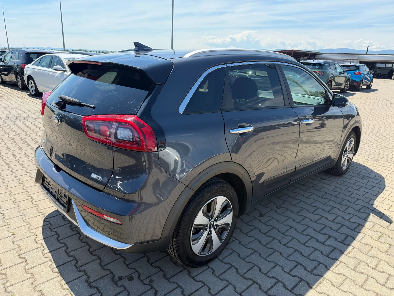 Kia Niro 1.6Hybrid AVTOMAT/KOJA/NAVI/KAMERA EURO 6, снимка 6 - Автомобили и джипове - 54928635