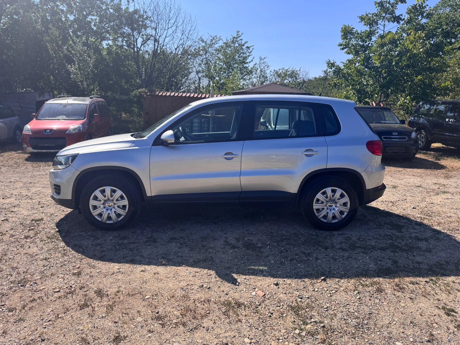 VW Tiguan 2.0TDI 195060km.100%, снимка 10 - Автомобили и джипове - 55453292