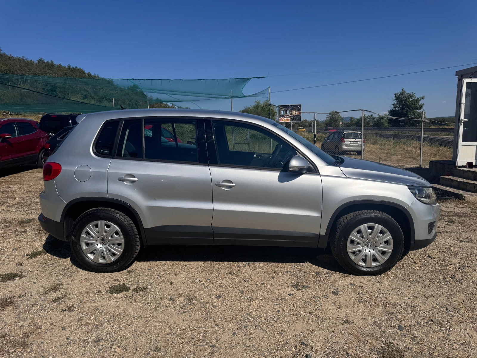 VW Tiguan 2.0TDI 195060km.100%, снимка 3 - Автомобили и джипове - 55453292