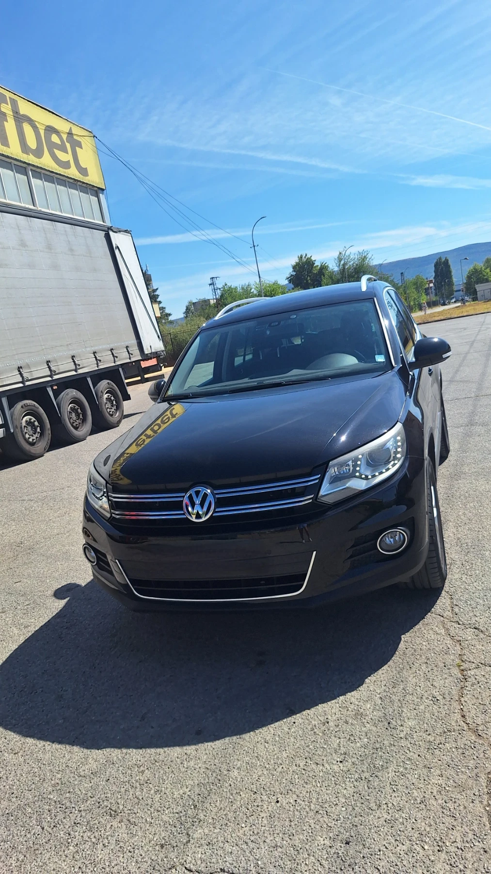 VW Tiguan, снимка 2 - Автомобили и джипове - 55721753