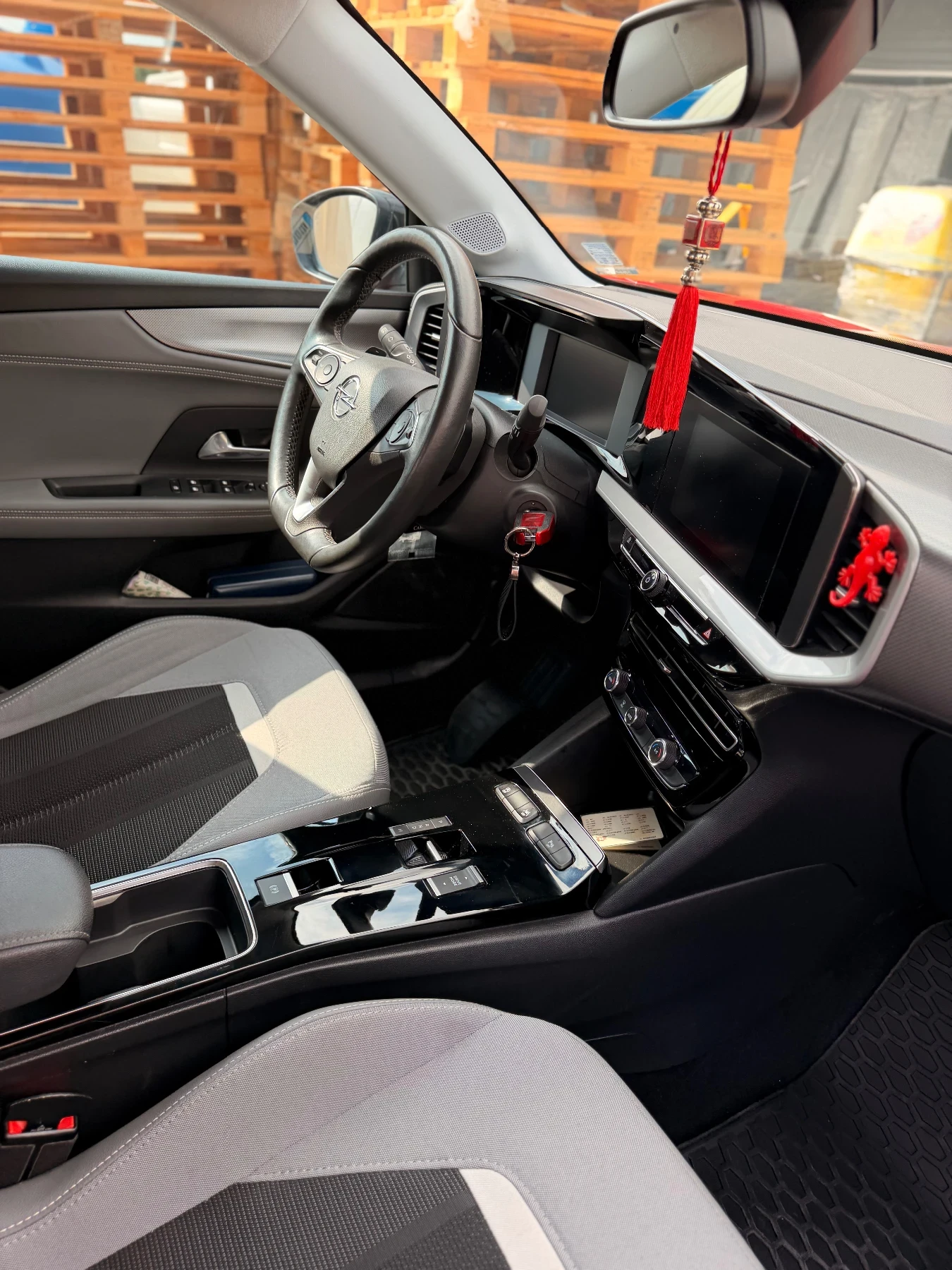 Opel Mokka, снимка 2 - Автомобили и джипове - 55843477
