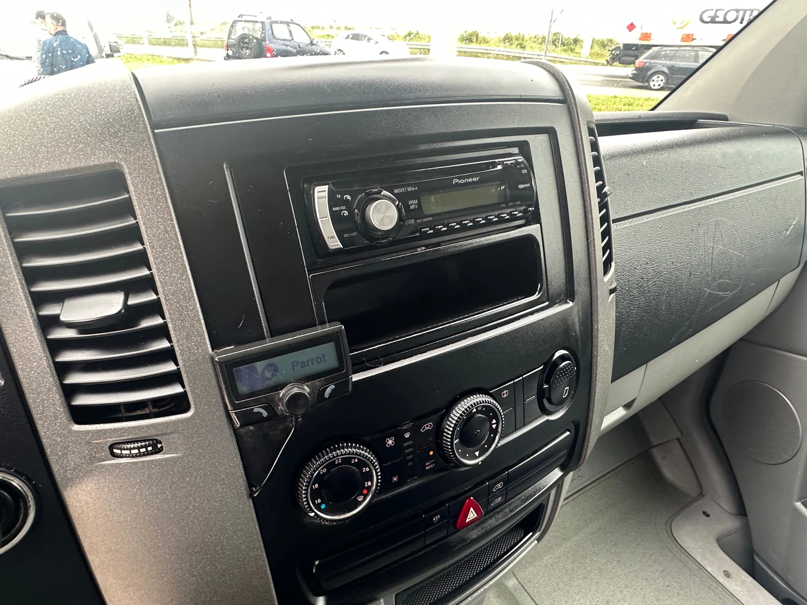 VW Crafter 2.5 TDi - изображение 9