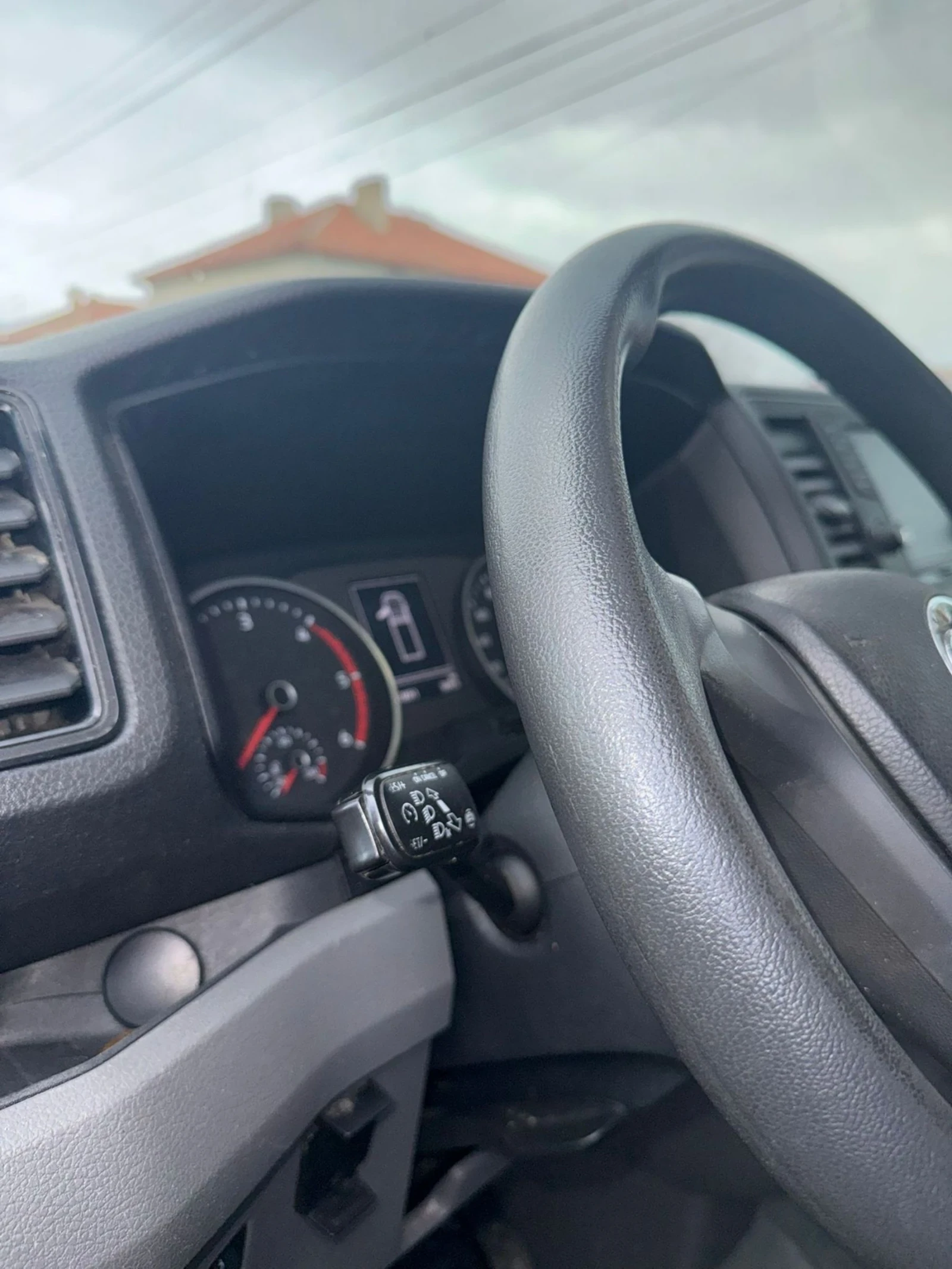 VW Crafter, снимка 14 - Бусове и автобуси - 53955121