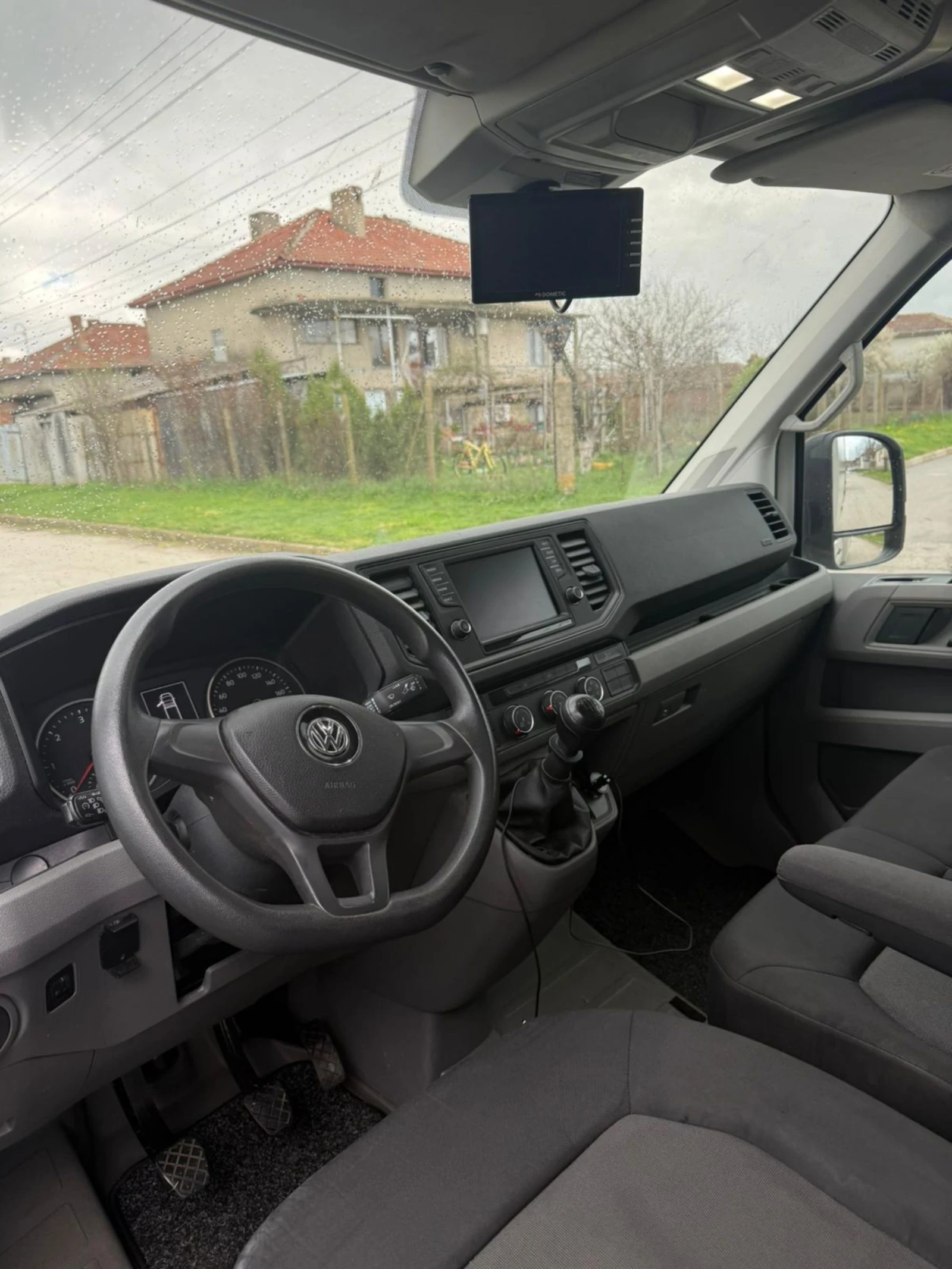 VW Crafter, снимка 9 - Бусове и автобуси - 53955121