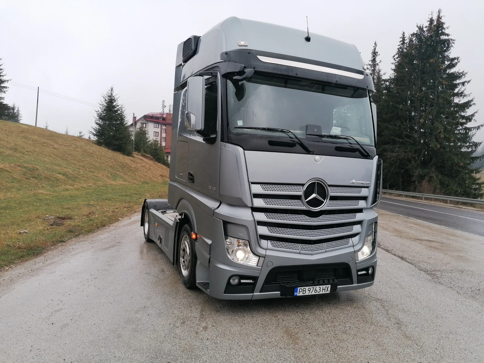 Mercedes-Benz Actros 1945 - Мега - изображение 7