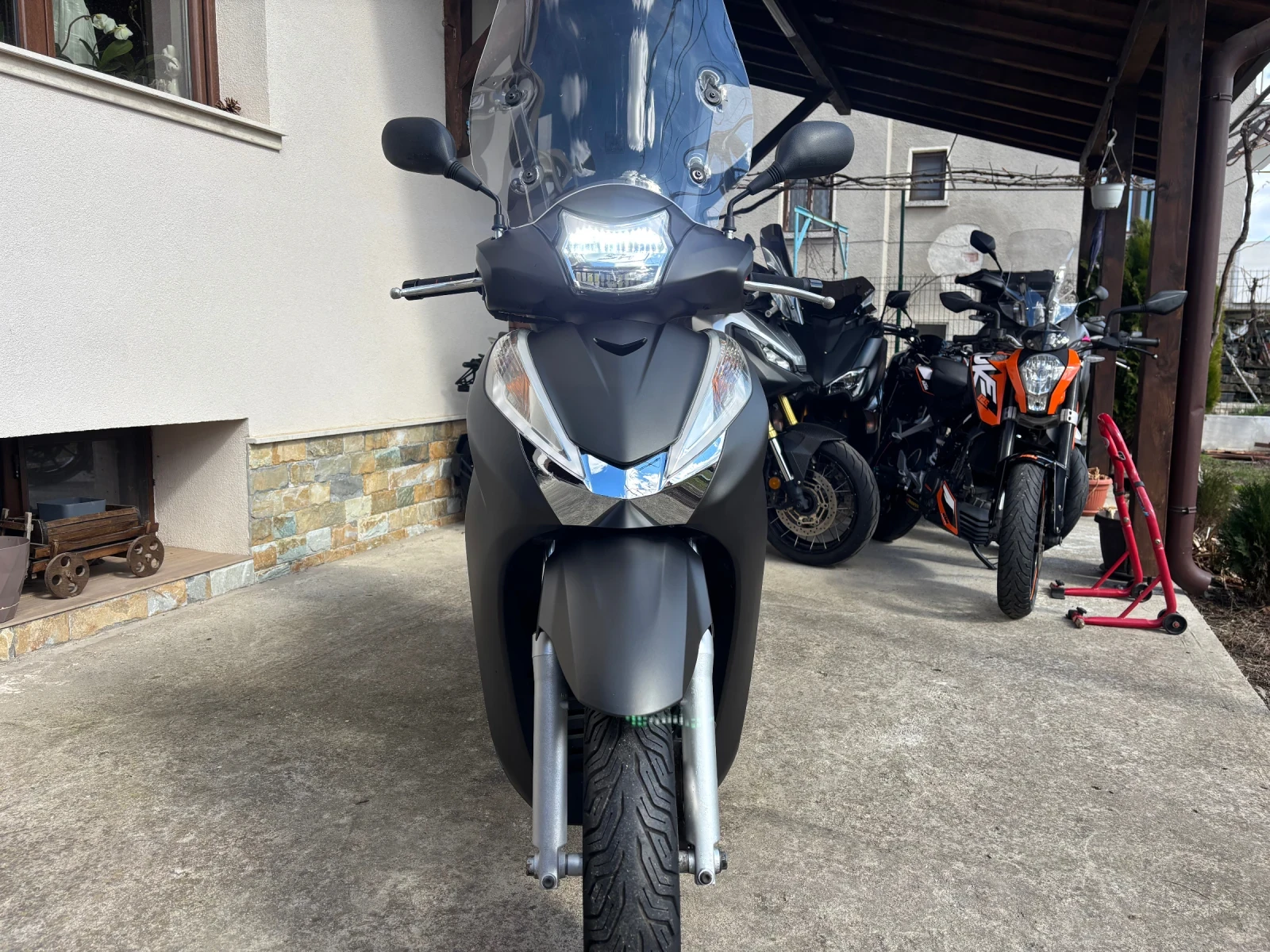 Honda Sh 300i ABS Led - изображение 8