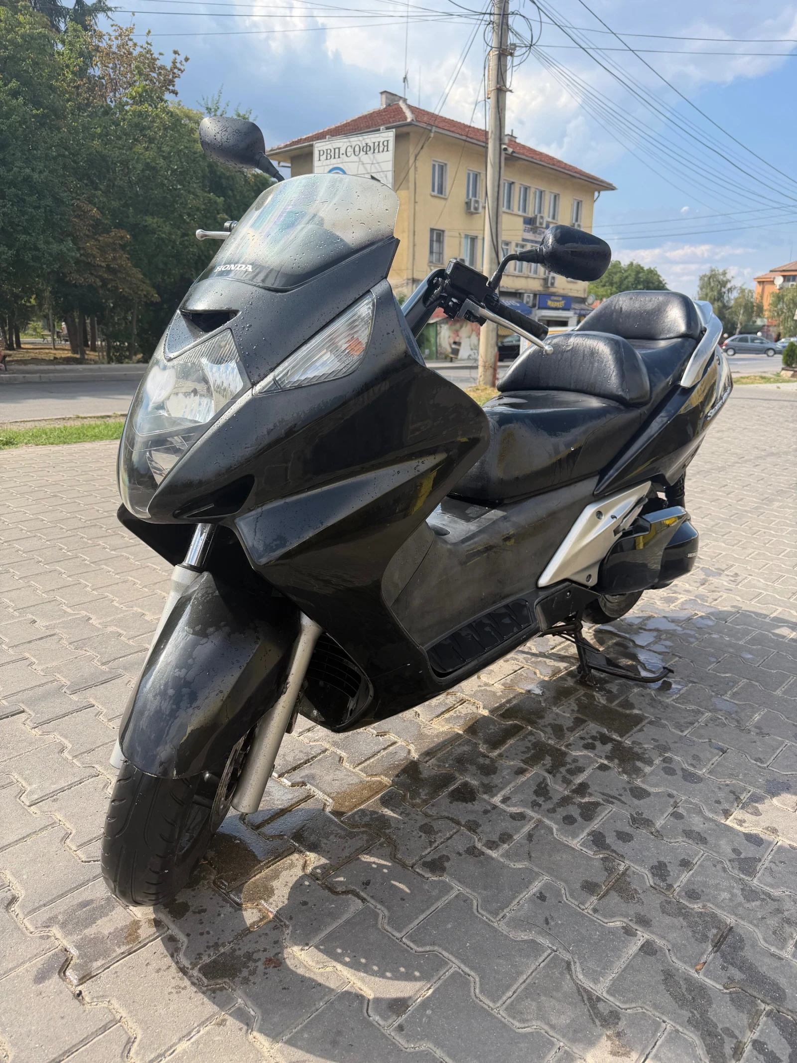 Honda Silver Wing 400