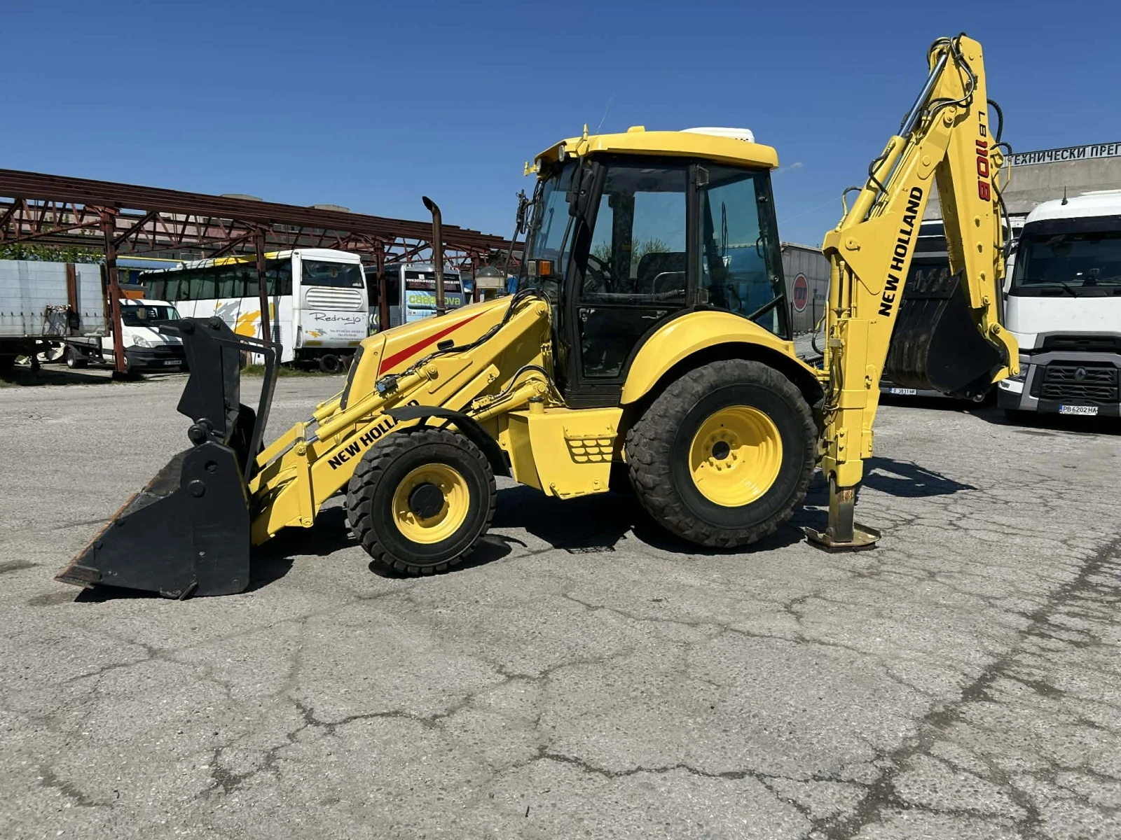 Багер New Holland LB 110 .B, снимка 2 - Индустриална техника - 54442192
